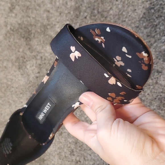 Nine West Ankle Strap Block Heels Two Strap Open Toe Black Sz 7.5M - Picture 11 of 12